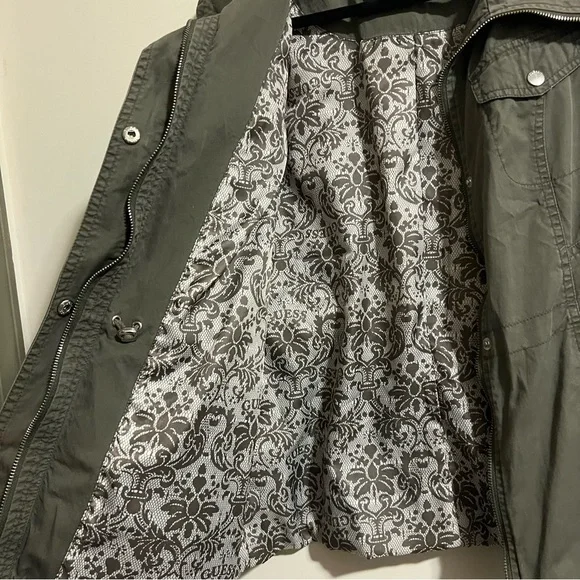 Guess Lined Green Utility Jacket Size Small - Picture 9 of 10